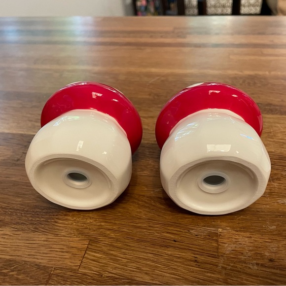 Brand New Never Used Mushroom Salt & Pepper Shakers - Picture 2 of 4